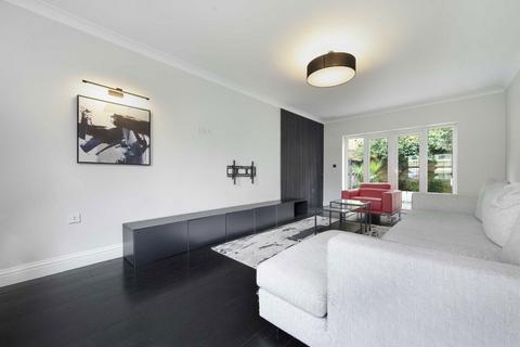 3 bedroom house to rent, Landsdown Close, Barnet EN5