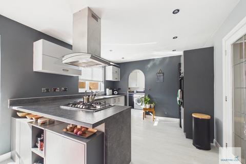 4 bedroom detached house for sale, Bellman Close, Hucknall