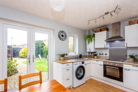 2 bedroom semi-detached house for sale, Betony Walk, Rushden NN10