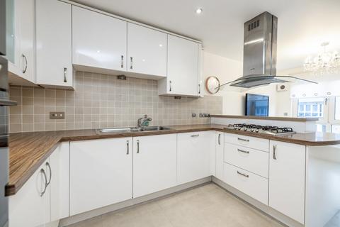 4 bedroom townhouse for sale, Queens Crescent, Aberdeen