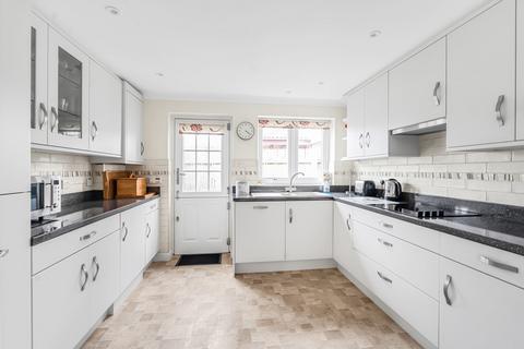 3 bedroom detached bungalow for sale, The Oaks, Bovey Tracey