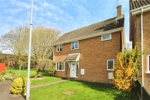 4 bedroom detached house to rent, Huntsmans Way, Bedford MK44