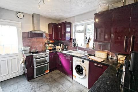 3 bedroom semi-detached house for sale, Burleigh Avenue, Wigston