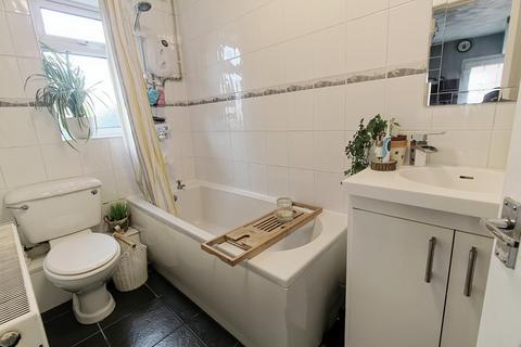 3 bedroom semi-detached house for sale, Burleigh Avenue, Wigston
