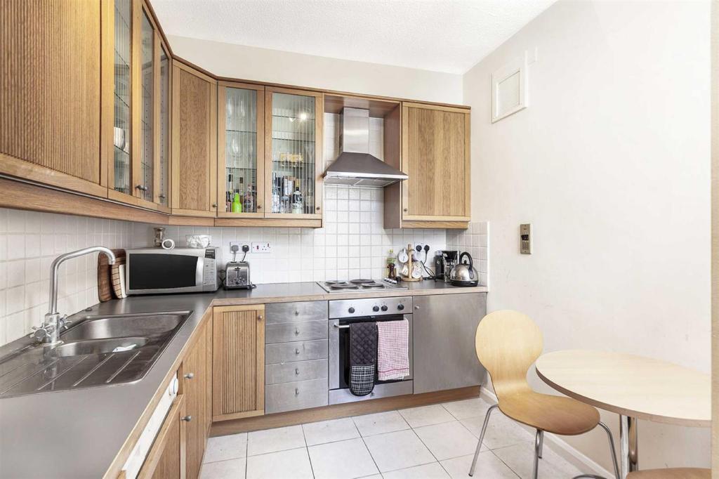 Gabrielle-court-lancaster-grove-belsize-park-nw3