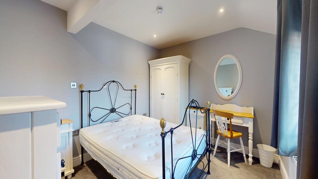 Bedroom 1 - Angle 1