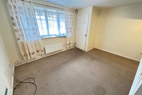 undefined, Rochford Drive, Luton, Bedfordshire, LU2 8SU