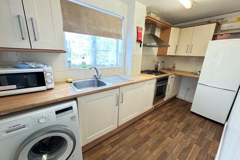 undefined, Rochford Drive, Luton, Bedfordshire, LU2 8SU