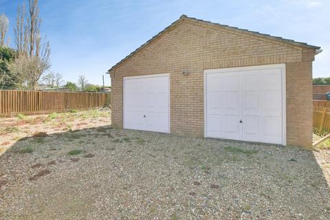 3 bedroom detached bungalow for sale, Wisbech Road, March PE15