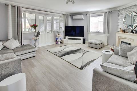 3 bedroom detached bungalow for sale, Wisbech Road, March PE15