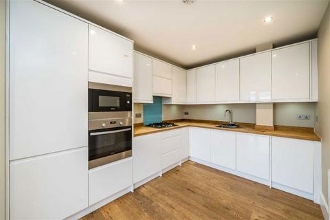 2 bedroom flat to rent, Coldharbour Lane, London SW9