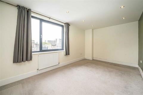 2 bedroom flat to rent, Coldharbour Lane, London SW9