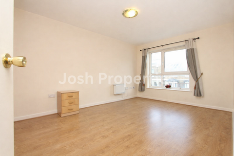 2 bedroom flat to rent, Westferry Road, London E14