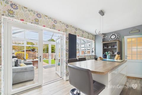 3 bedroom semi-detached house for sale, Upfield Way, Rugeley