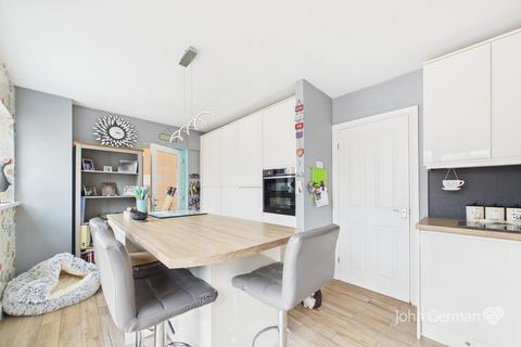 3 bedroom semi-detached house for sale, Upfield Way, Rugeley