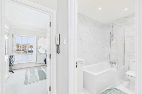 undefined, National Terrace, Bermondsey