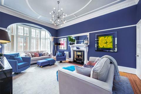 undefined, Falkland Street, Hyndland, Glasgow