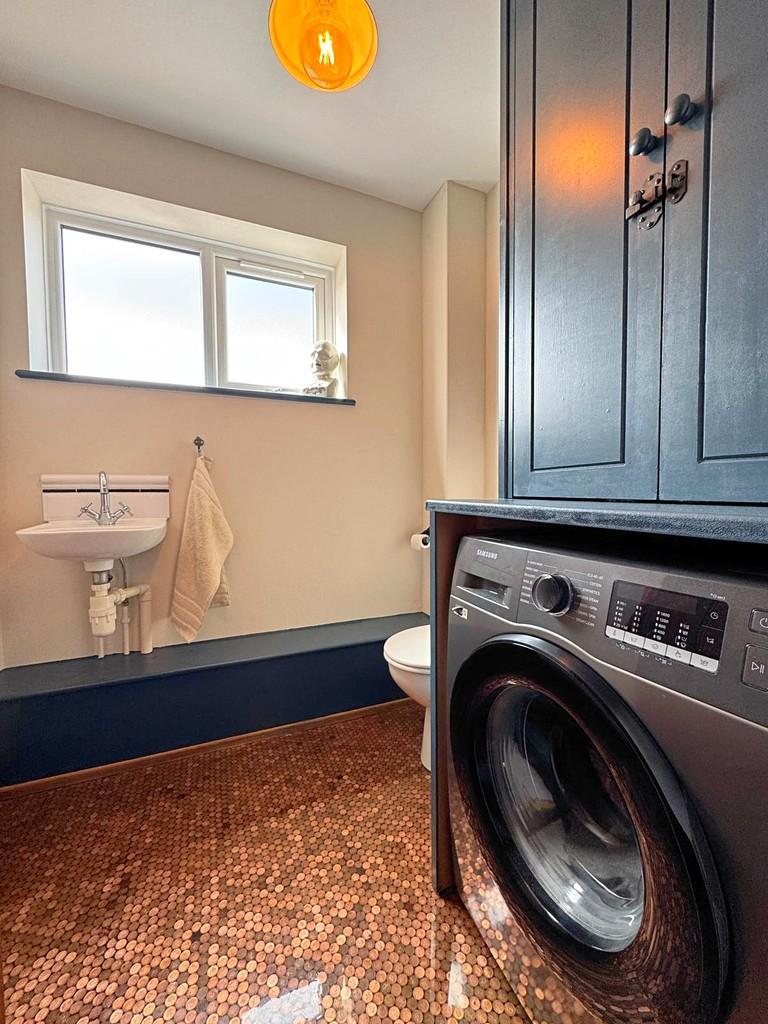 Utility Cloakroom