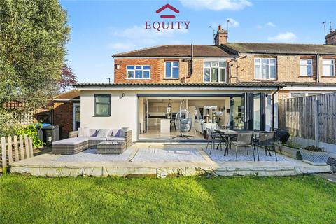 5 bedroom end of terrace house for sale, Willow Road, Enfield, EN1