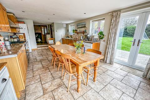 undefined, Lechlade Road, Highworth SN6