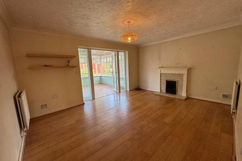 undefined, Wren Close, Stowmarket