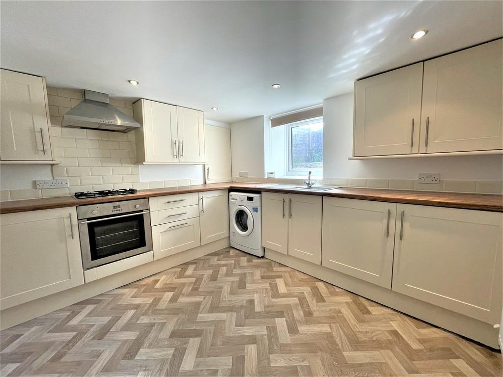 4 Gladstone Street 1