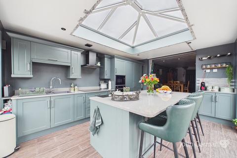 undefined, Field Lane, Burton-on-Trent