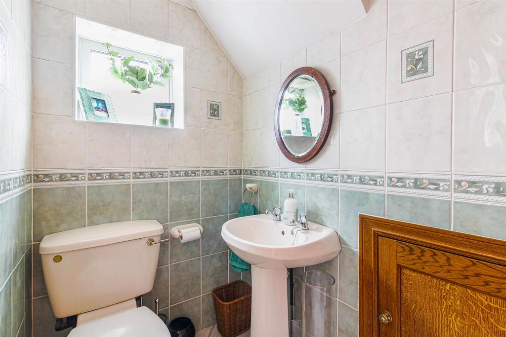 Wc (1 of 1).jpg
