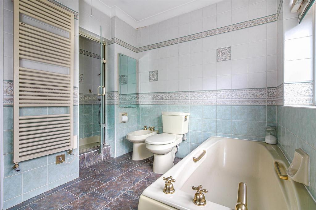 Bathroom2 (1 of 1).jpg