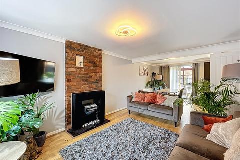 3 bedroom semi-detached house for sale, Cherry Orchard, Kenilworth