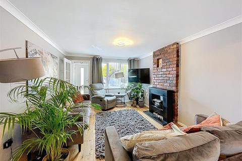 3 bedroom semi-detached house for sale, Cherry Orchard, Kenilworth