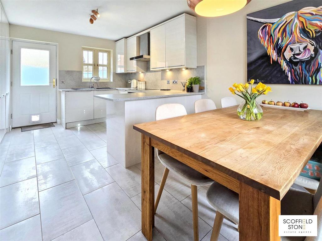 Kitchen diner