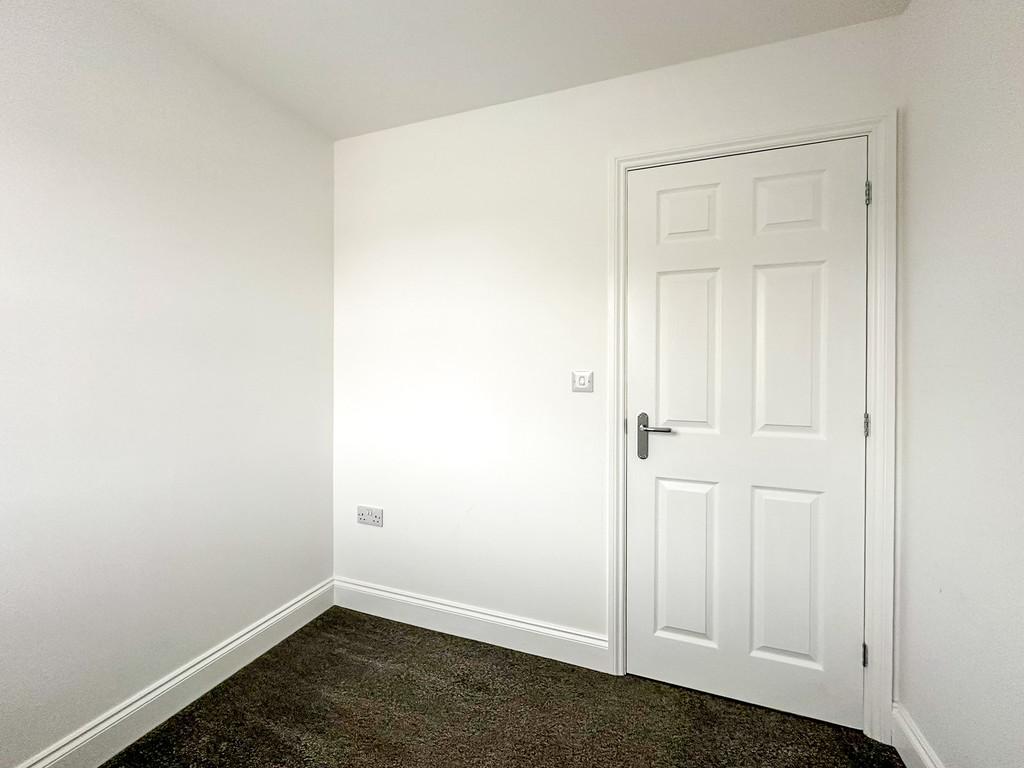Bedroom 3 (3)
