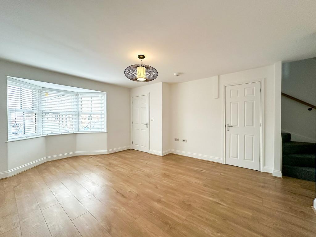 Living Room (2)