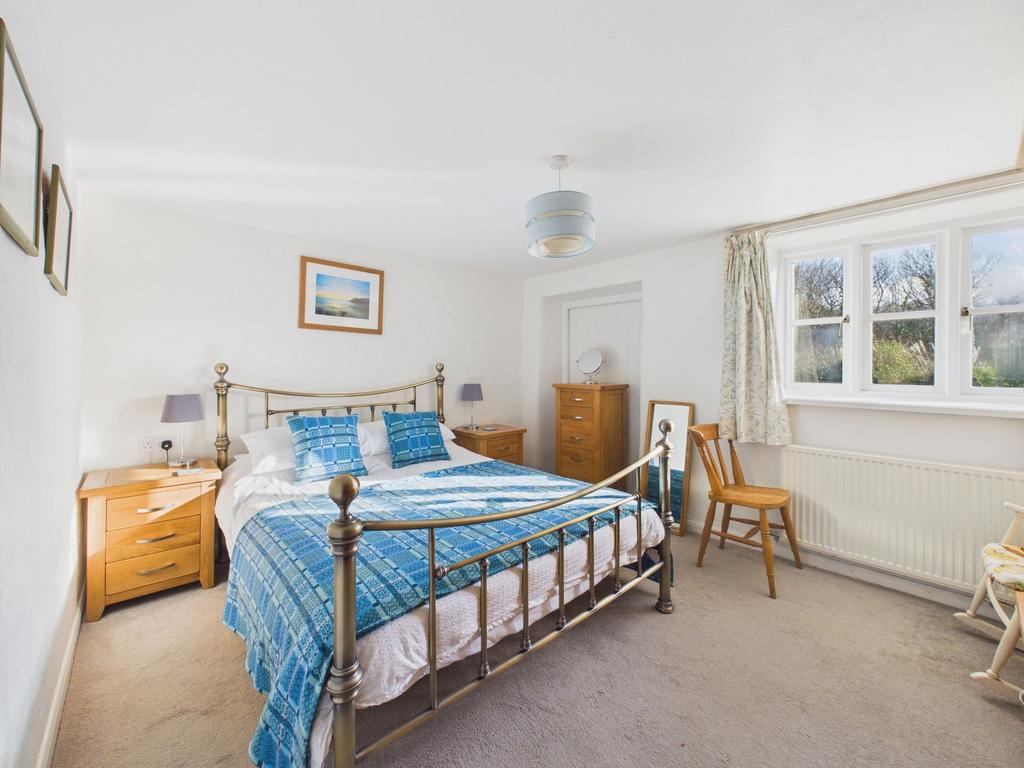 Bedroom 1 (Ty Gwartheg)