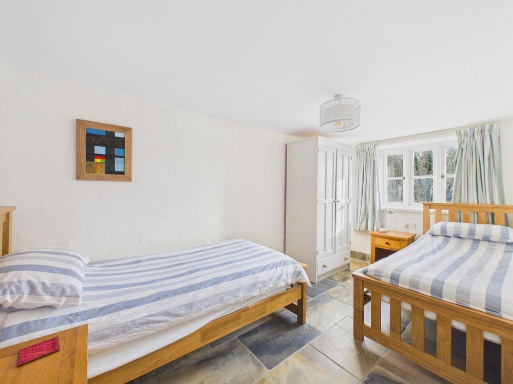 Bedroom 3 (Ty Gwartheg)