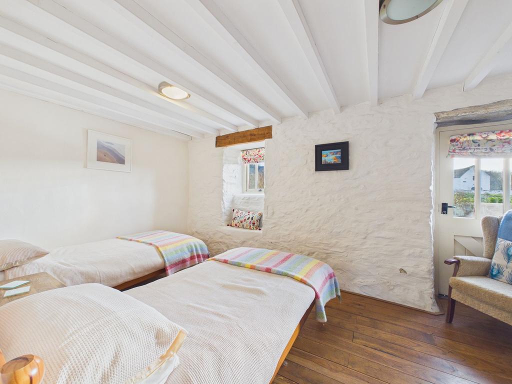 Bedroom 2 (Ysgubor)