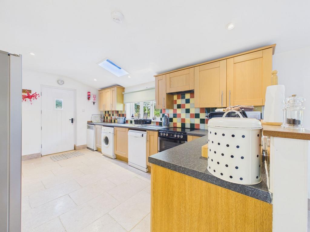 Kitchen Dining Room (Ty Gwartheg)