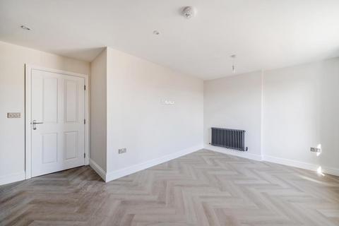1 bedroom apartment to rent, Richmond Road,  Twickenham,  TW1