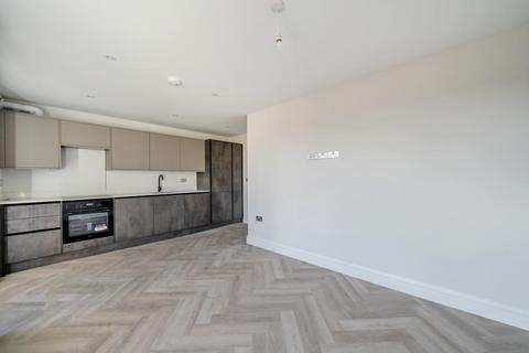 1 bedroom apartment to rent, Richmond Road,  Twickenham,  TW1
