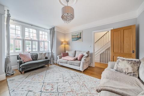 4 bedroom semi-detached house for sale, Wodeland Avenue, Surrey GU2