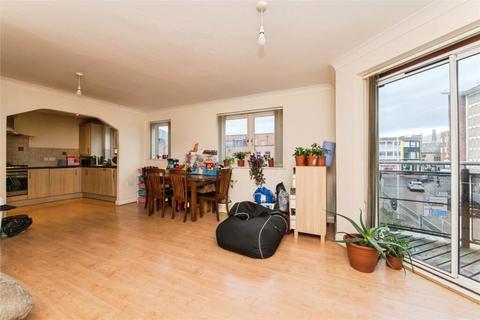 2 bedroom property to rent, Market Street, Exeter, EX1