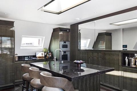 3 bedroom penthouse to rent, Prince of Wales Terrace, London, W8