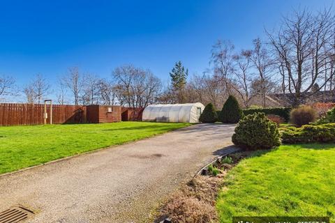 undefined, Waterside Gardens, Forbes, AB33