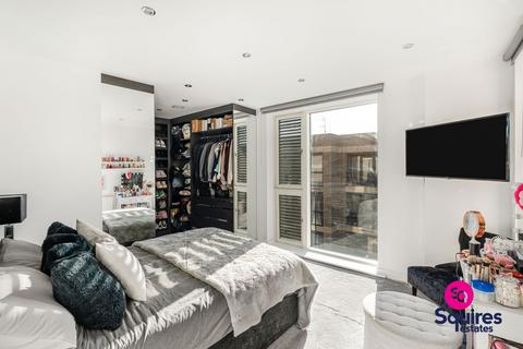 1 bedroom flat for sale, Henry Darlot Drive, Garrison Heights, NW7