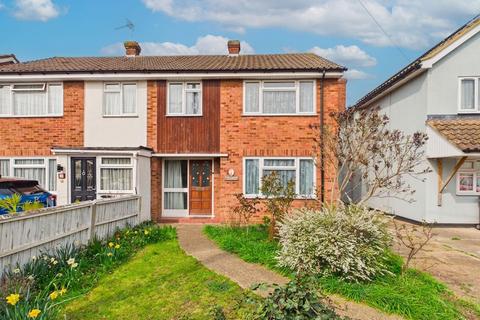 3 bedroom semi-detached house for sale, Fobbing Road, Corringham, SS17