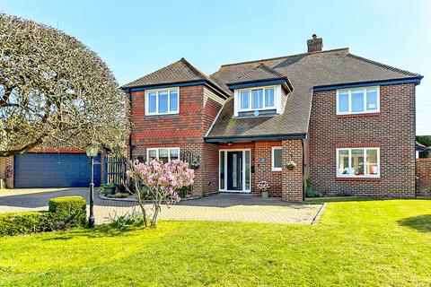 5 bedroom detached house for sale, East Drive, Angmering, BN16
