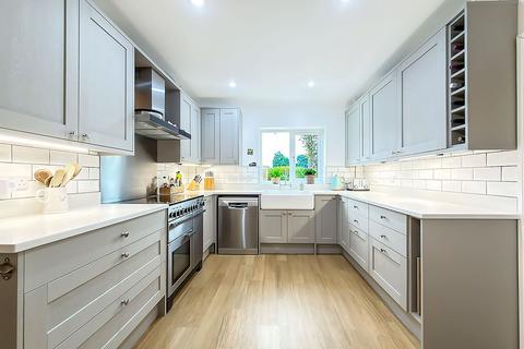 5 bedroom detached house for sale, East Drive, Angmering, BN16