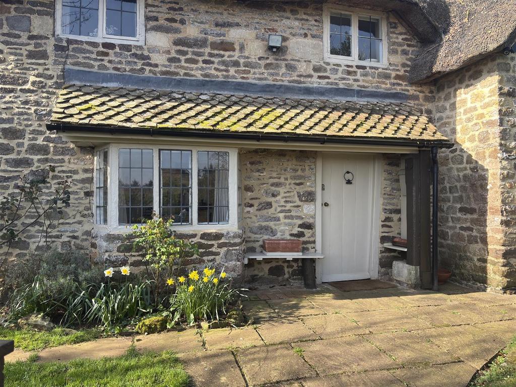 Wans Cottage - Porch.jpeg