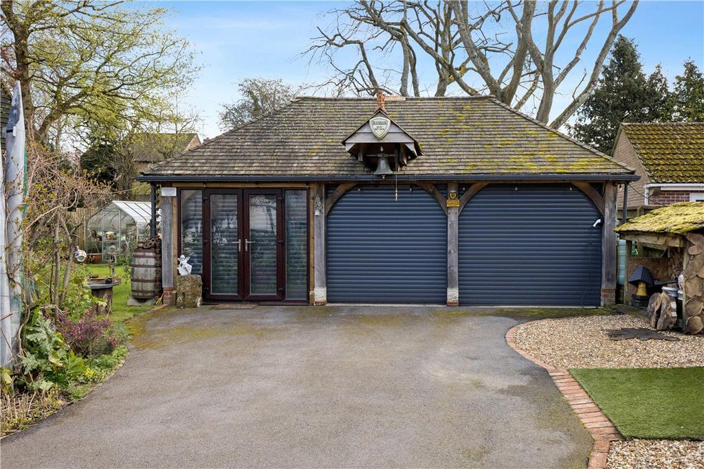 Triple Garage